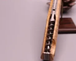 Atelier AltaÏr - Damas Plume Inox - Loupe d'érable Négundo
