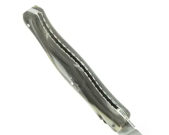 Laguiole 15 cm - Forgé (forme flêche) - Plein Manche en Corne - GUILLOCHAGE