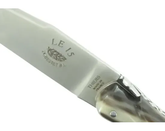 Laguiole 15 cm - Forgé (forme flêche) - Plein Manche en Corne - GUILLOCHAGE